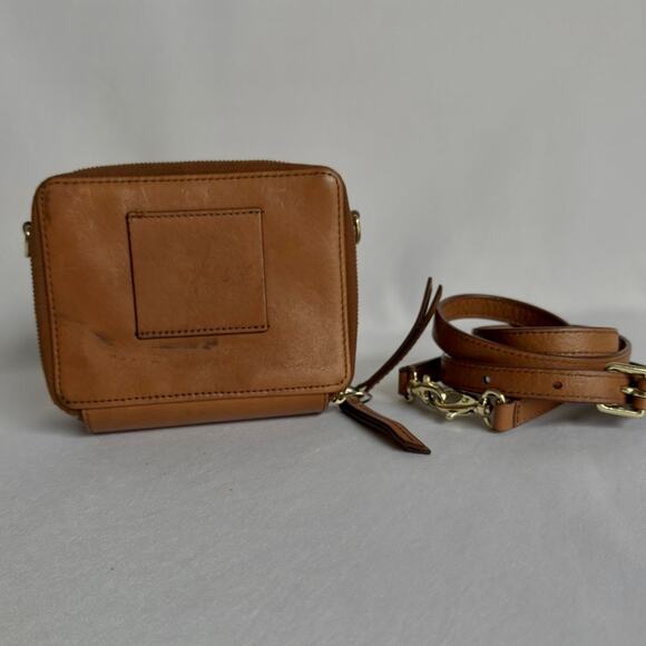 FOSSIL Sydney Organizer Brown Mini Cow Hide Leather Crossbody Belt Bag Purse - Picture 6 of 7